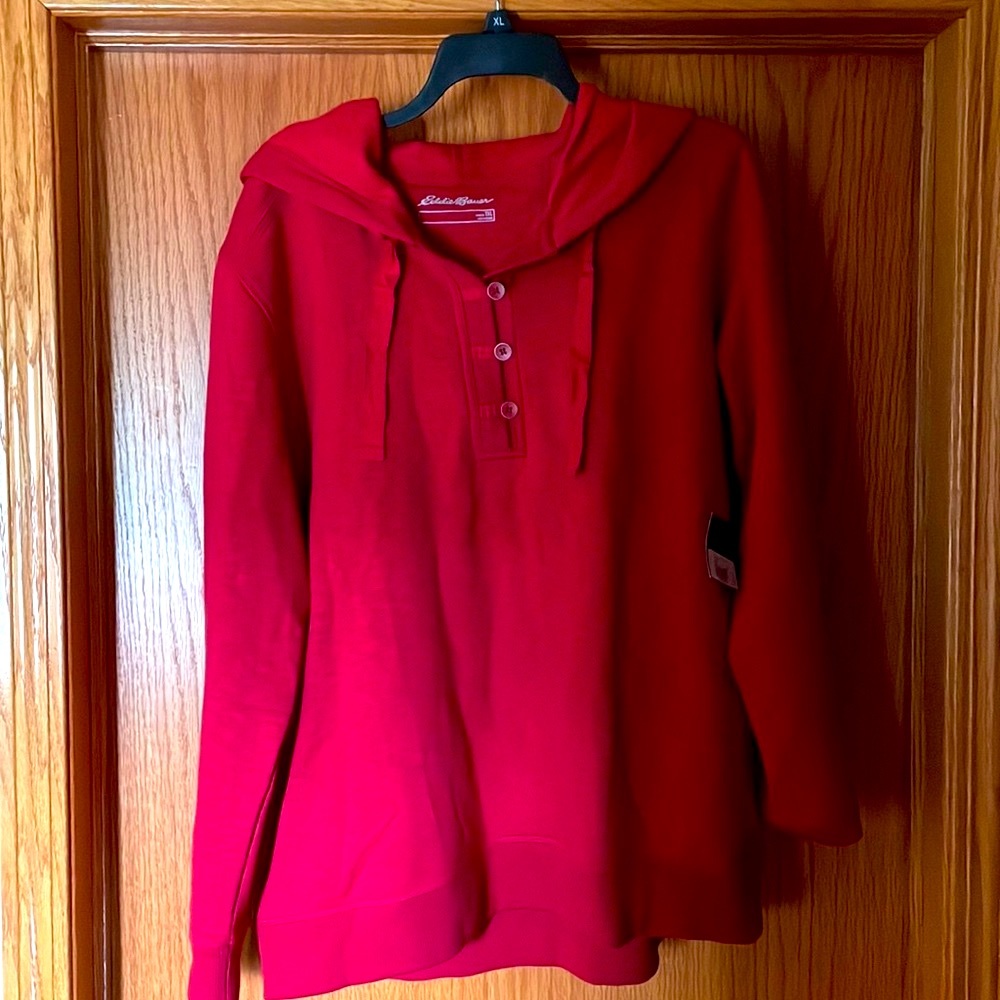 Comfy Eddie Bauer Red hooded sweatshirt